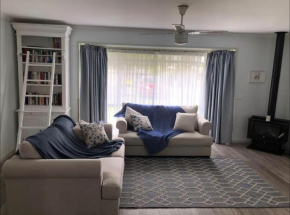 Cozy 3-BR Family Beach House in Rosebud